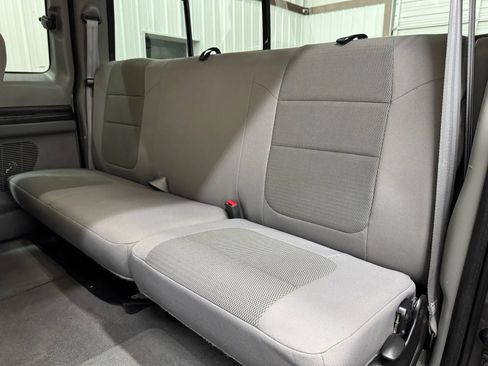 Used 2005 Ford F250 Lariat image 19
