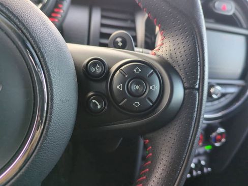 Used 2017 MINI Cooper S image 25