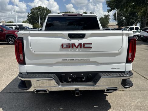 Used 2026 GMC Sierra 1500 SLT AWD/4WD image 14