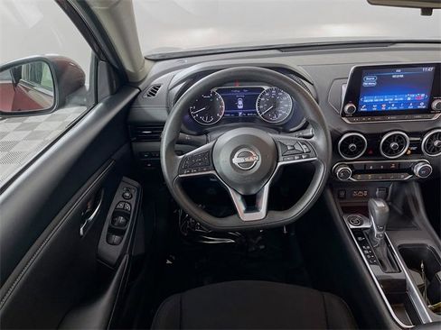 Used 2024 Nissan Sentra SV image 21