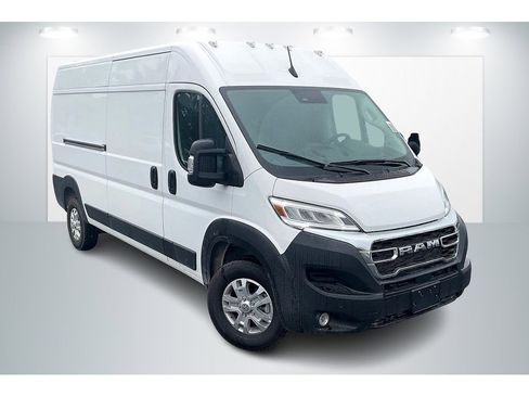 New 2025 RAM ProMaster 2500 w/ Quick Order Package 22G SLT image 1