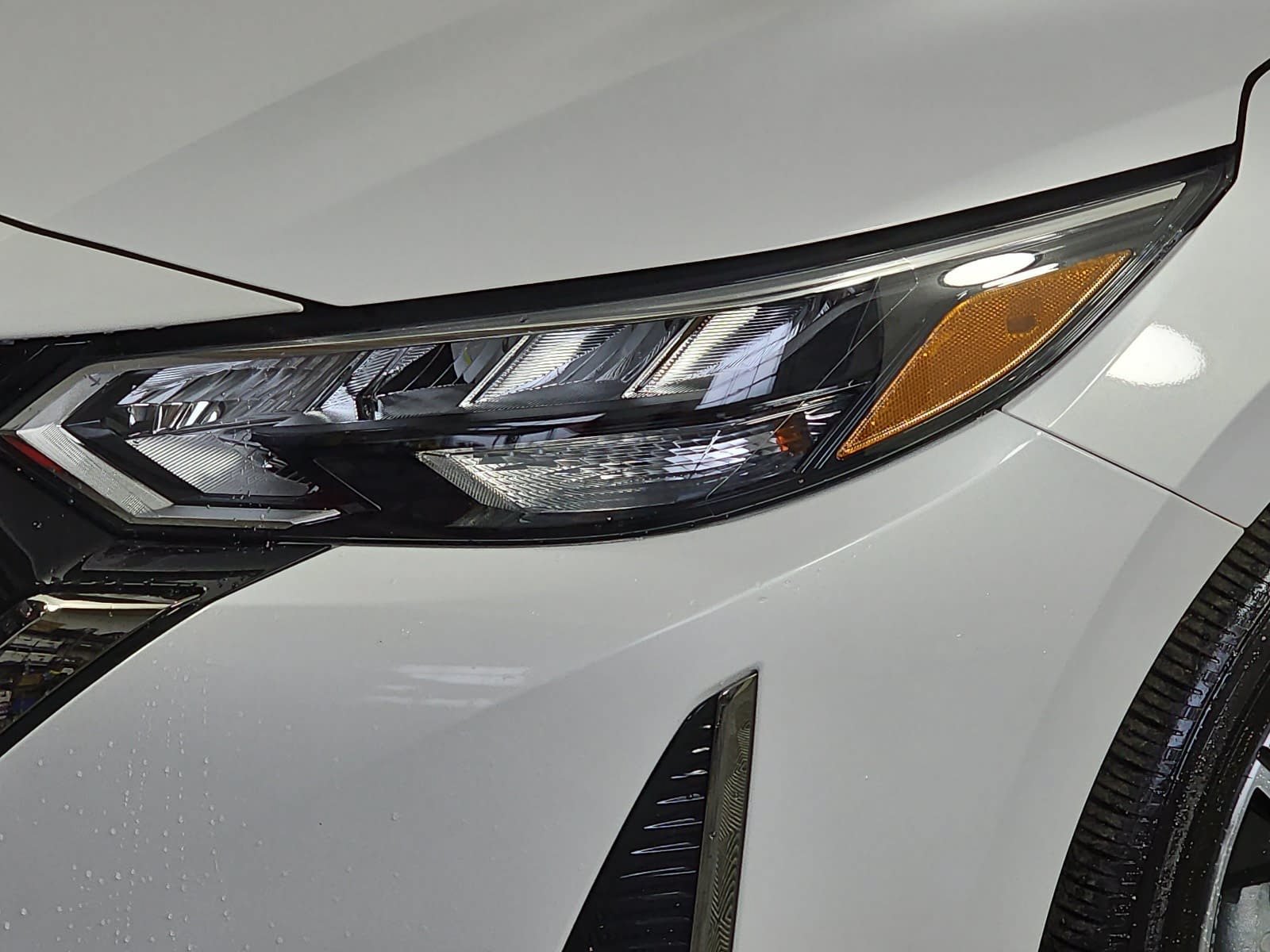 Used 2025 Nissan Sentra SR w/ SR Premium Package FWD image 27