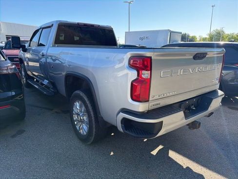 Used 2021 Chevrolet Silverado 2500 High Country image 4