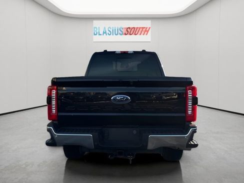 Used 2023 Ford F350 Lariat image 4