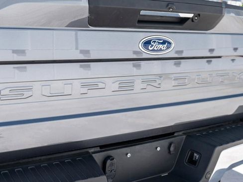 Used 2022 Ford F350 Lariat w/ Lariat Ultimate Package AWD/4WD image 63