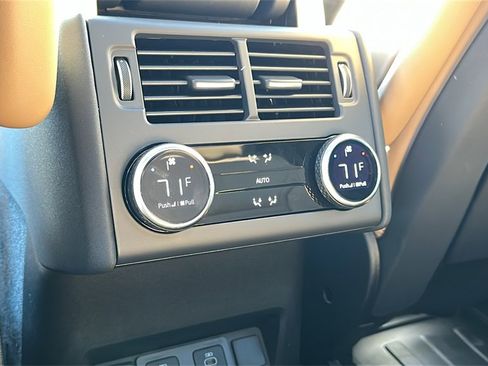 New 2026 Land Rover Discovery Limited Edition image 25