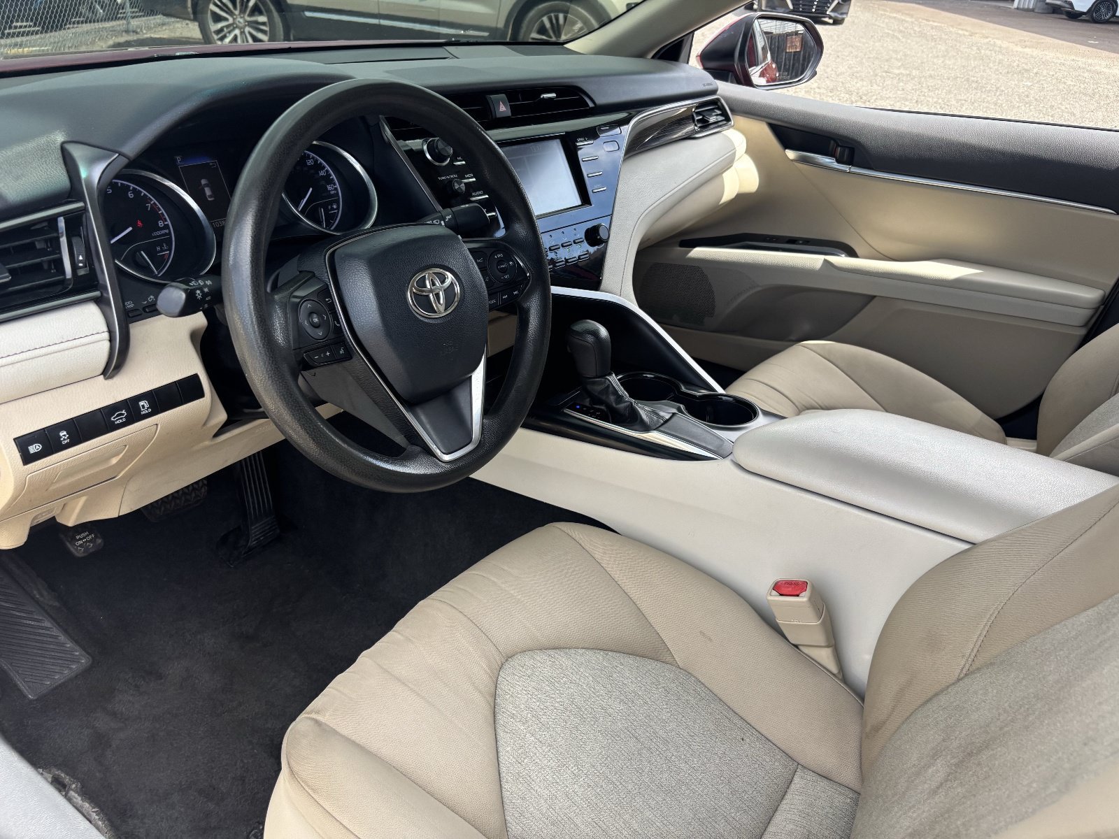 Used 2019 Toyota Camry LE w/ Carpet Mat Package FWD image 18