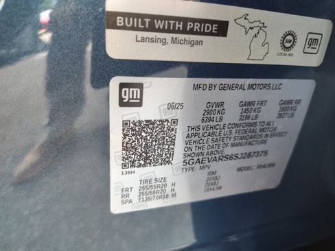 Used 2025 Buick Enclave Preferred AWD/4WD image 23