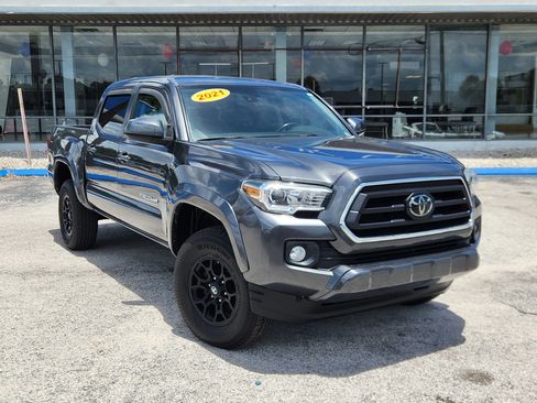 Used 2021 Toyota Tacoma SR5 image 2