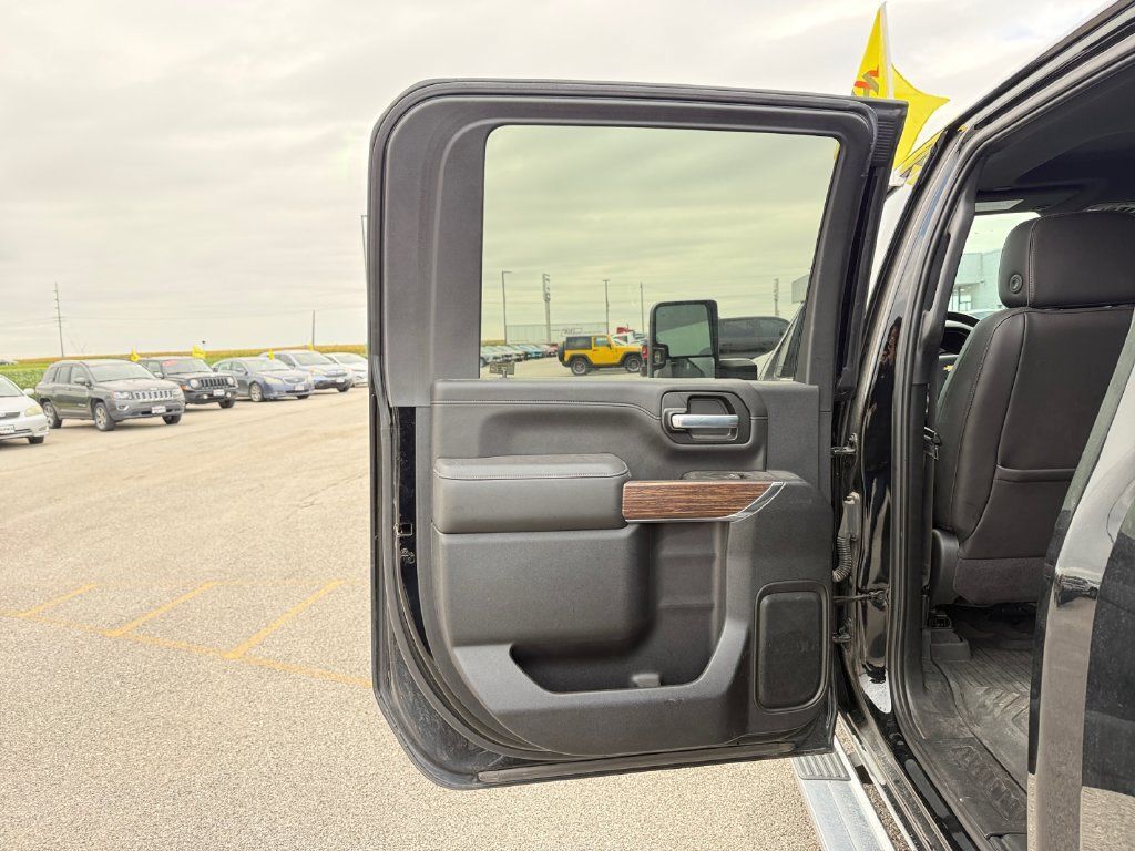 Used 2020 Chevrolet Silverado 3500 High Country w/ Technology Package AWD/4WD image 36