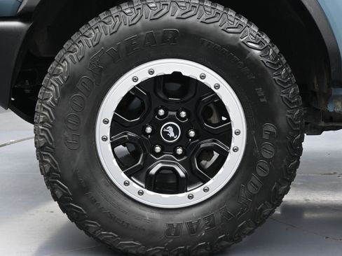 Used 2023 Ford Bronco Big Bend w/ Sasquatch Package AWD/4WD image 10