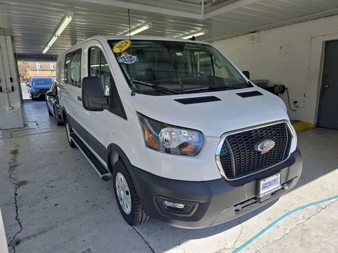 Used 2024 Ford Transit 250 Low Roof w/ Exterior Upgrade Package RWD image 9