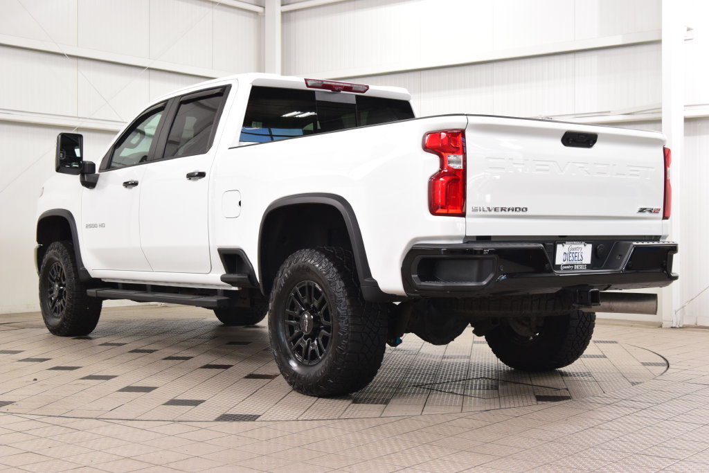 Used 2024 Chevrolet Silverado 2500 ZR2 w/ Technology Package AWD/4WD image 5