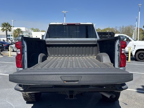 Used 2024 Chevrolet Silverado 2500 Custom w/ Custom Value Package image 30