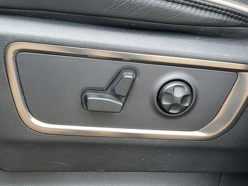 Used 2019 RAM 1500 Limited AWD/4WD image 14