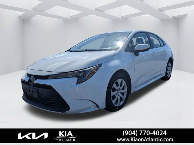 Used 2024 Toyota Corolla LE FWD image 7