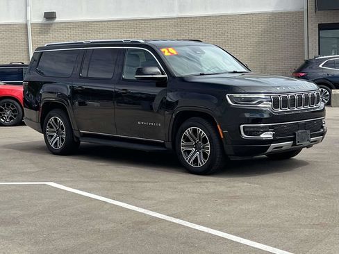 Certified 2024 Jeep Wagoneer L Series II w/ Flexible Seating Group AWD/4WD image 8