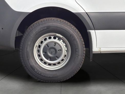 New 2025 Mercedes-Benz Sprinter 2500 image 3