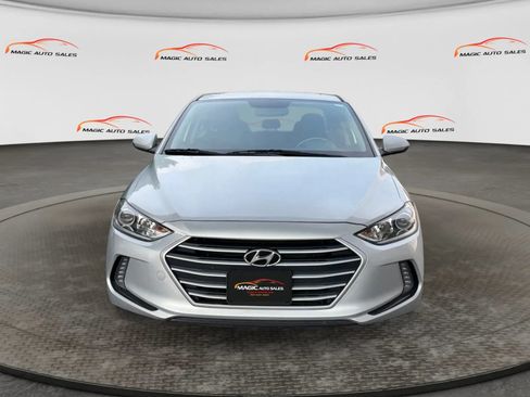 Used 2018 Hyundai Elantra Value Edition FWD image 3