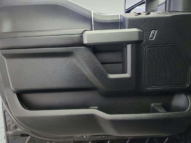 Used 2019 Ford F150 XLT w/ Equipment Group 302A Luxury AWD/4WD image 19
