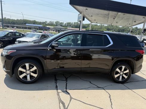 Used 2018 Chevrolet Traverse LT image 4