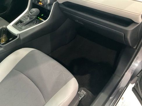 Used 2024 Toyota RAV4 XLE w/ Convenience Package AWD/4WD image 27