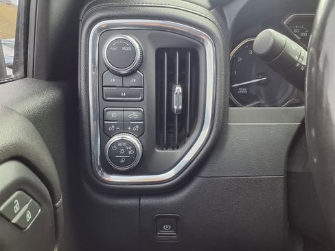 Used 2020 GMC Sierra 2500 SLE w/ SLE Value Package; image 18