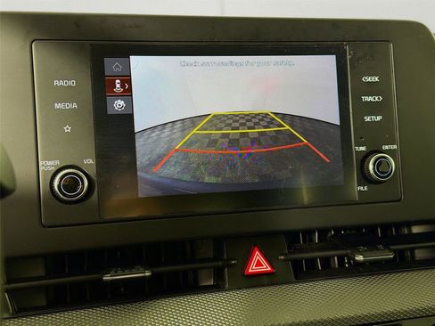 Used 2024 Kia Sportage LX image 15