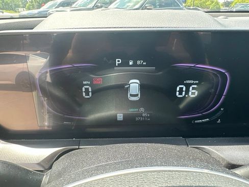 Used 2025 Kia Telluride S FWD image 22