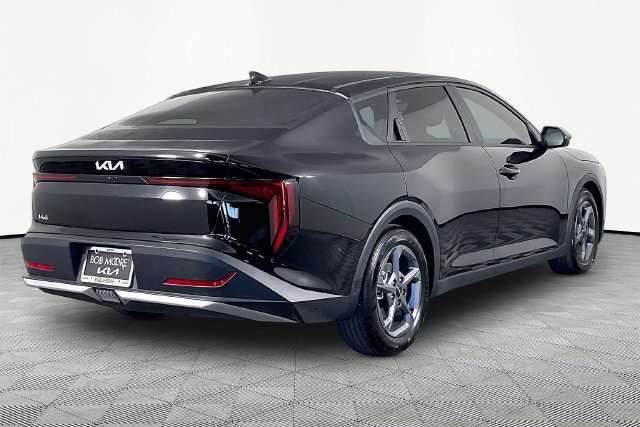 Certified 2026 Kia K4 FWD image 6