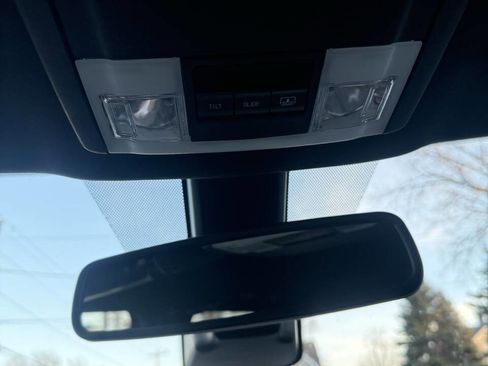 Used 2018 Ford Explorer Limited w/ Ford Safe & Smart Package image 31