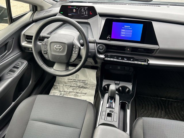 Used 2024 Toyota Prius LE AWD/4WD image 41