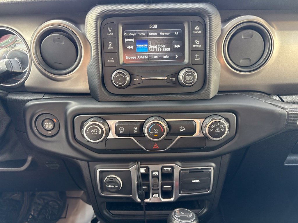 Used 2018 Jeep Wrangler Unlimited Sport S AWD/4WD image 27