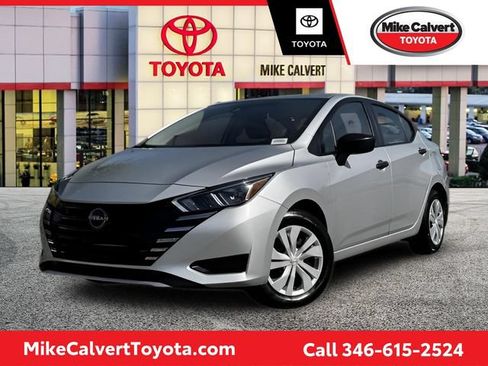 Used 2024 Nissan Versa S w/ Trunk Package FWD image 1