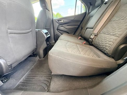 Used 2018 Chevrolet Equinox LT AWD/4WD image 15