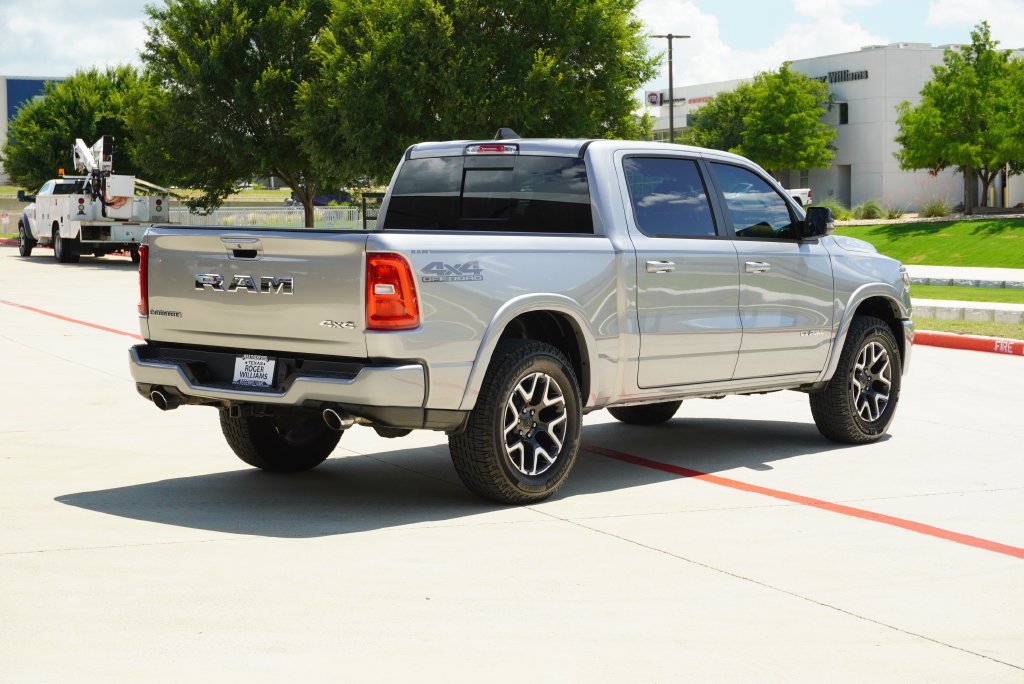 Used 2025 RAM 1500 Laramie w/ Sport Appearance Package AWD/4WD image 5