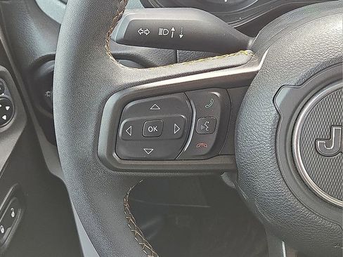 Used 2024 Jeep Wrangler Unlimited image 20