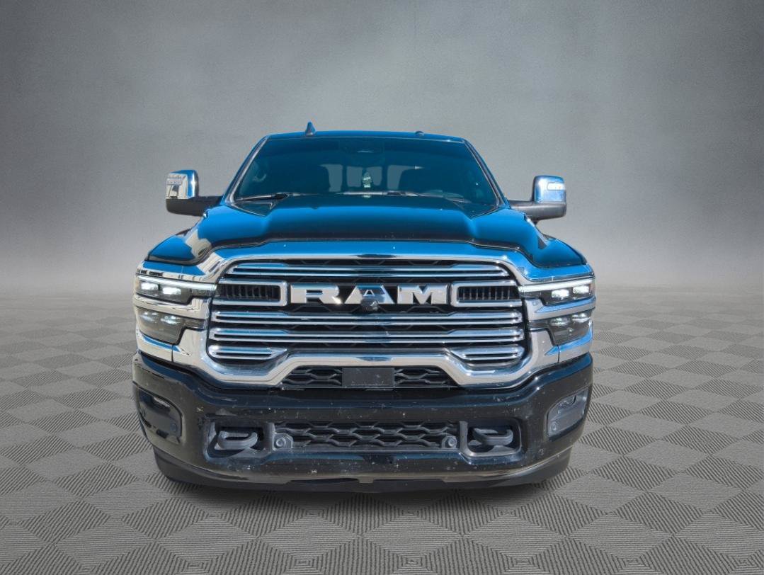 Used 2026 RAM 2500 Laramie AWD/4WD image 2