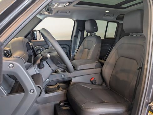 New 2025 Land Rover Defender 110 S image 11