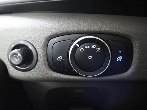 Used 2020 Ford Transit 150 Low Roof AWD image 35