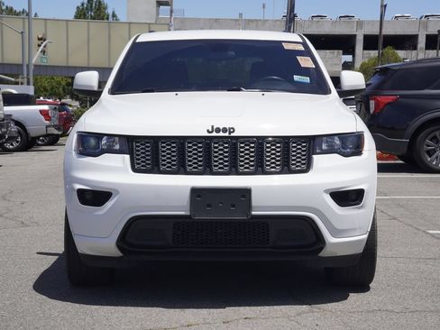 Used 2021 Jeep Grand Cherokee Laredo X RWD image 6