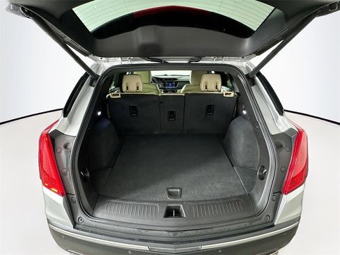 Used 2019 Cadillac XT5 FWD image 25