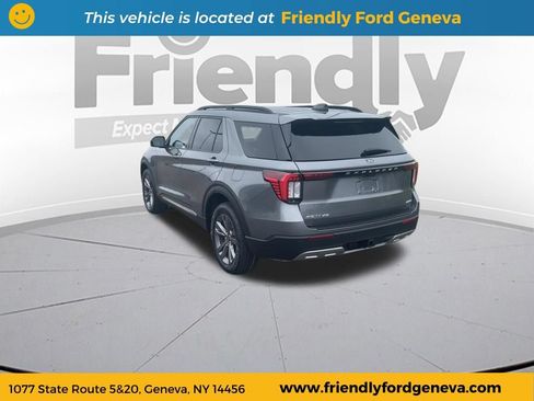 Used 2025 Ford Explorer Active w/ Active Comfort Package AWD/4WD image 7