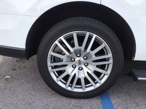 Used 2024 Ford Expedition Limited image 29