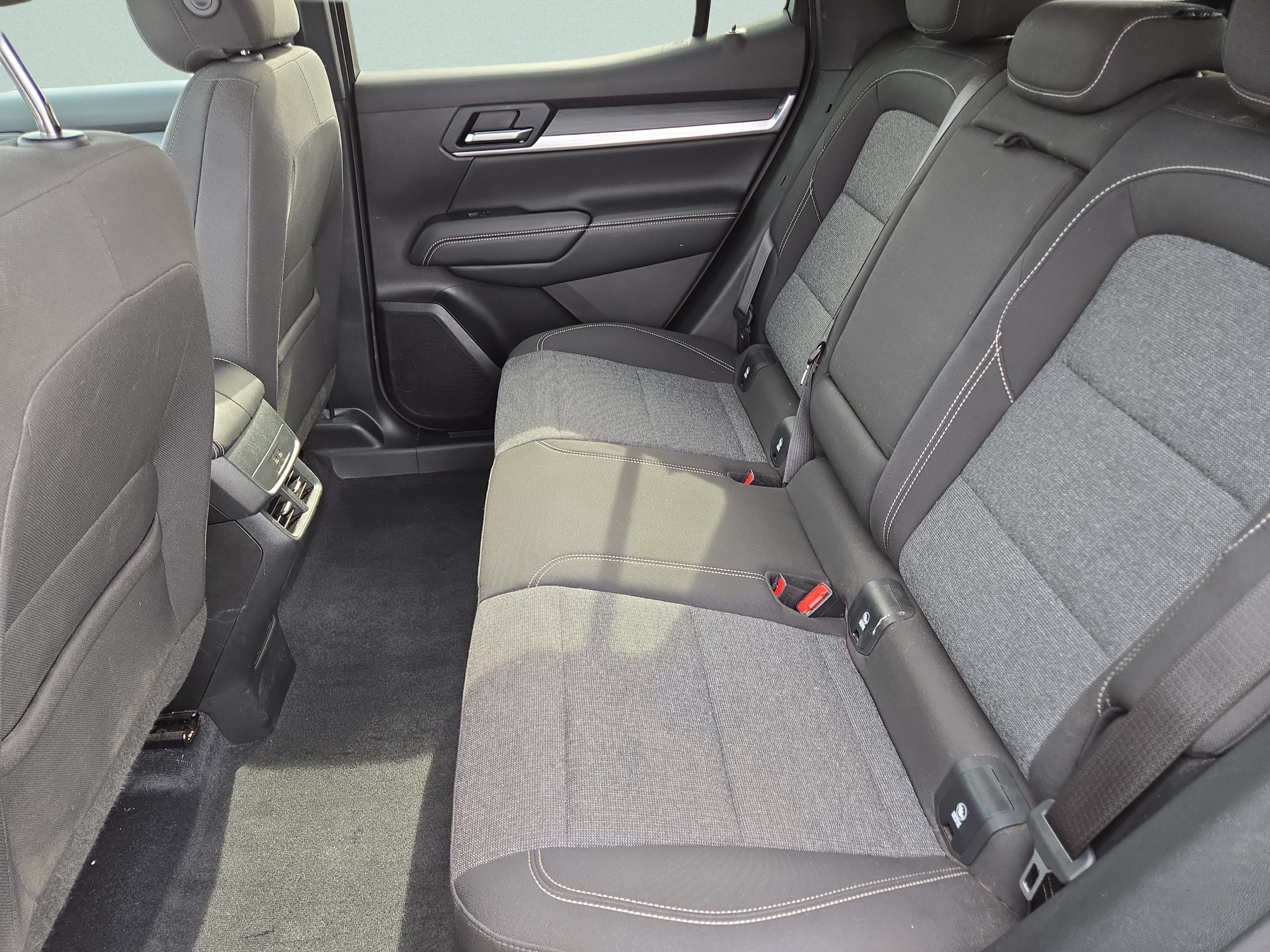 Used 2025 GMC Terrain Elevation w/ Black Edition AWD/4WD image 24
