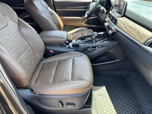 Used 2021 GMC Sierra 1500 AT4 AWD/4WD image 11