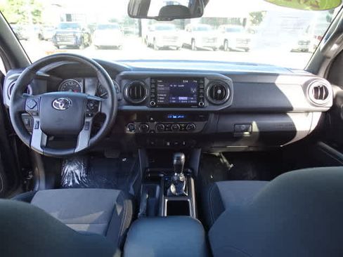 Certified 2023 Toyota Tacoma TRD Off-Road AWD/4WD image 23