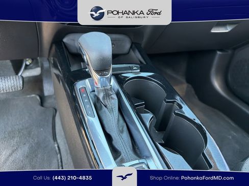 Used 2025 Chevrolet Trax LT w/ LT Convenience Package FWD image 14