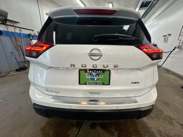 Used 2026 Nissan Rogue SV AWD/4WD image 36