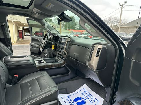 Used 2016 GMC Sierra 2500 Denali w/ Driver Alert Package image 13
